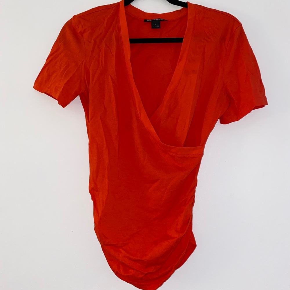 Something Navy Deep V-Neck Coral T-Shirt